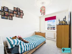 Bedroom- click for photo gallery